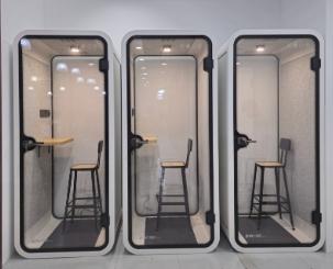 Quiet and Convenient Work Space